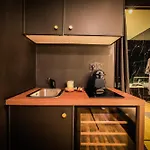 Golden - Elegance - Private Jacuzzi Appartement