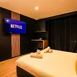 Golden - Elegance - Private Jacuzzi Lens