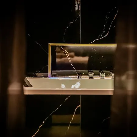 Golden - Elegance - Private Jacuzzi Appartement Lens